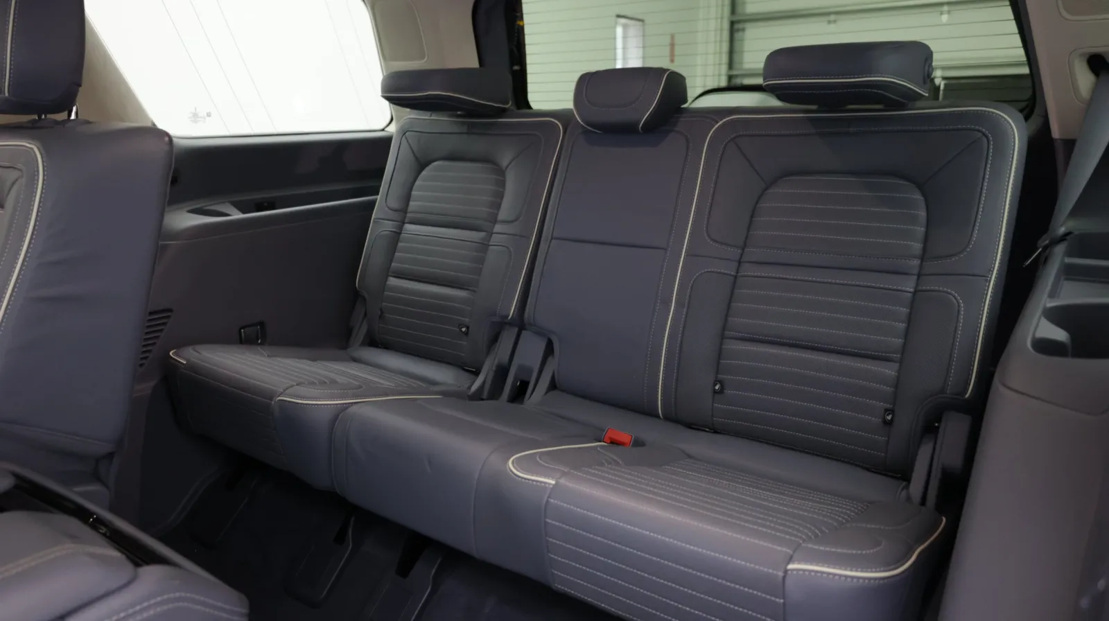 Lincoln Navigator photo 33