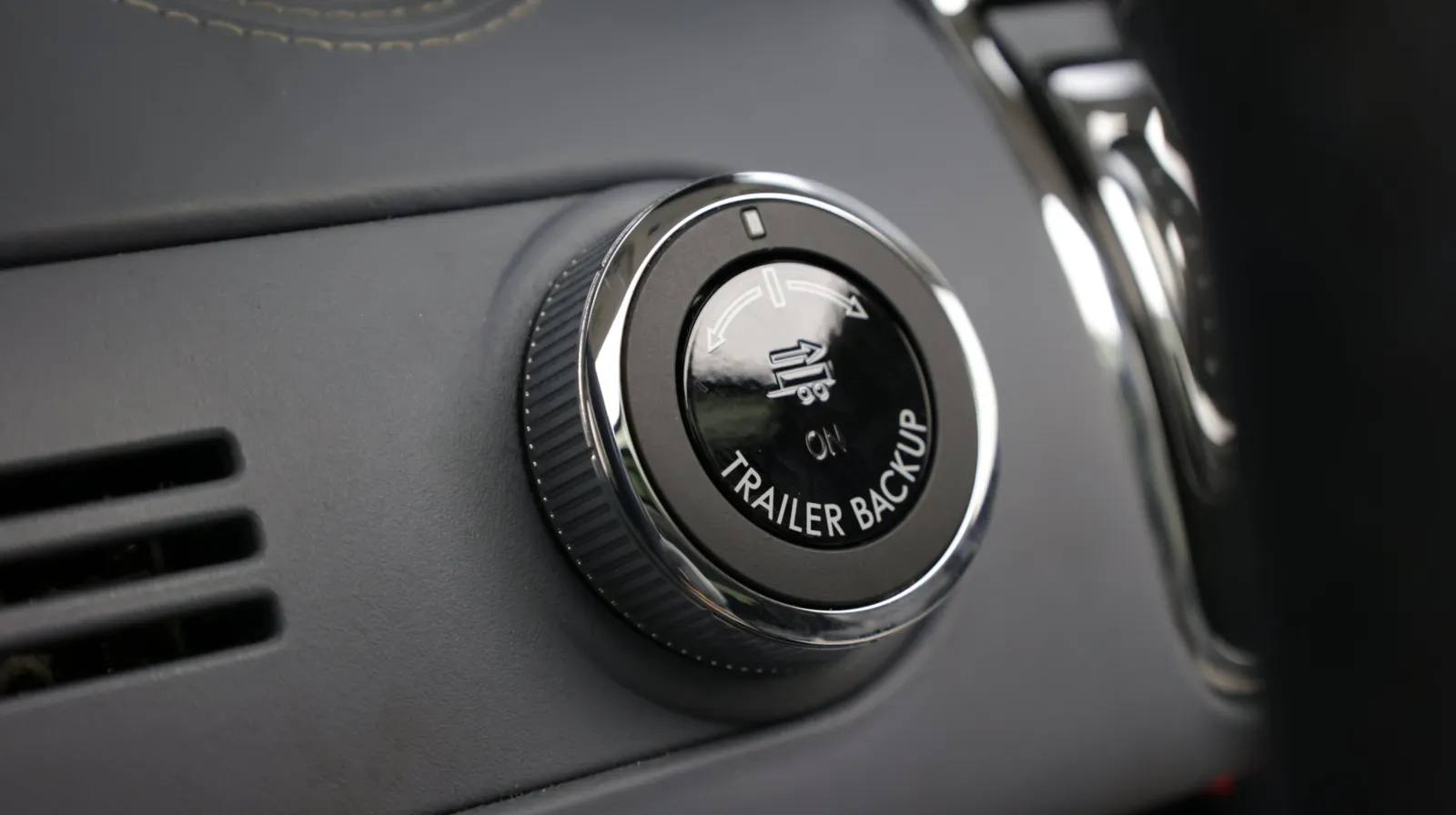 Lincoln Navigator photo 21