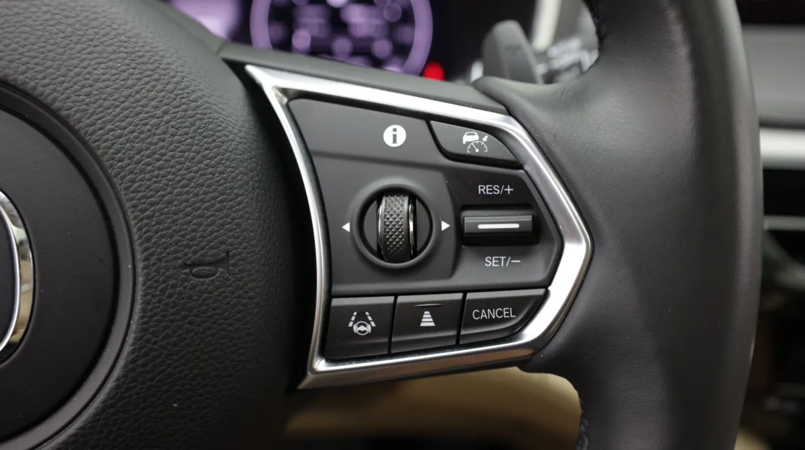 Acura MDX photo 29