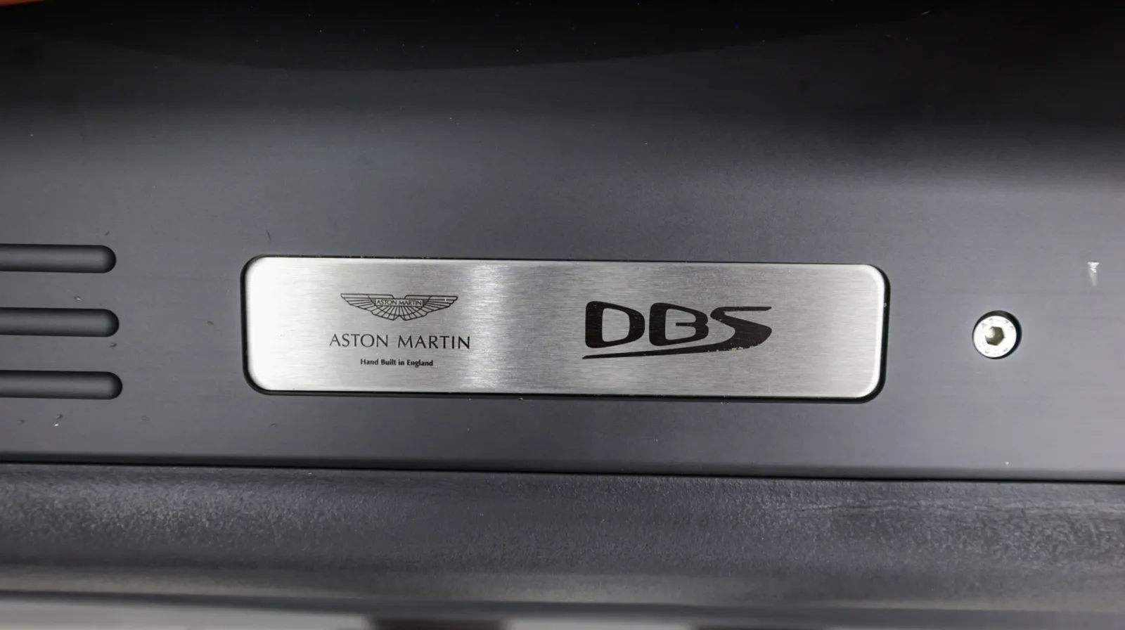 Aston Martin DBS photo 53