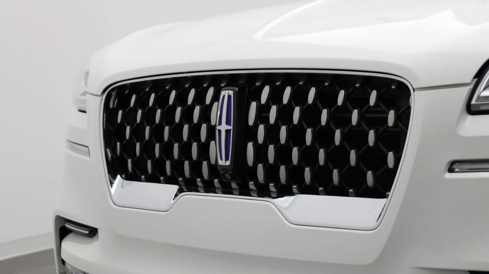 Lincoln Aviator photo 10