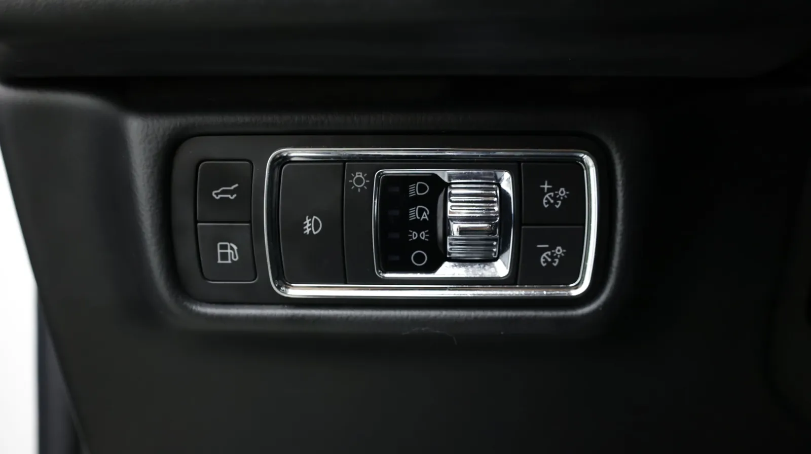 Lincoln Aviator photo 20