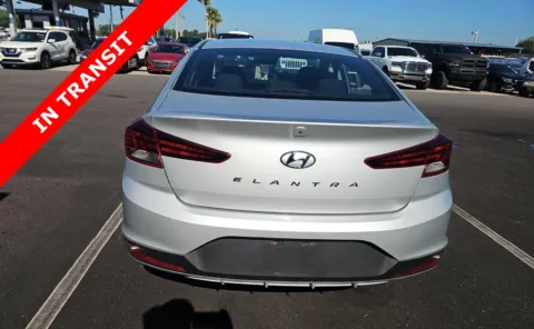 More photos of 2020 Hyundai Elantra SE at Auto Boutique Florida, FL