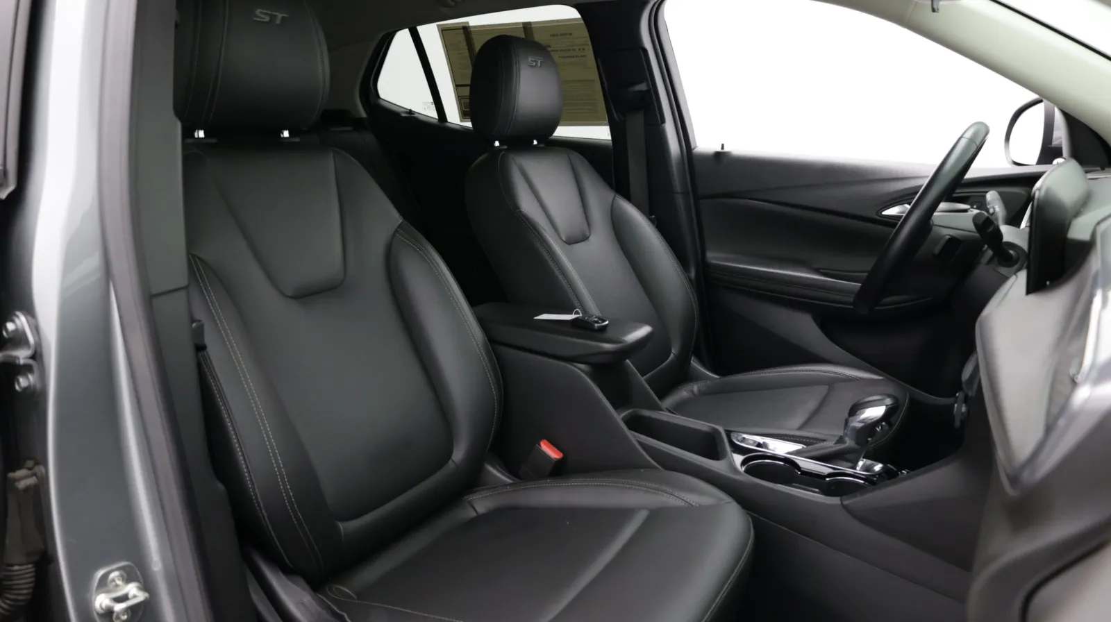 Buick Encore GX photo 35
