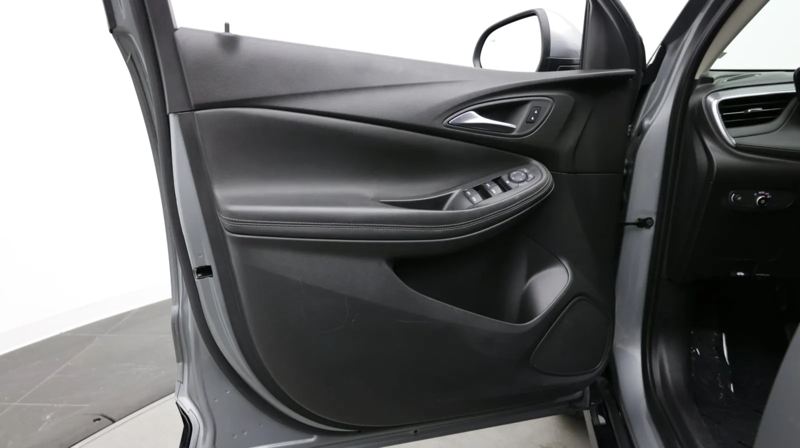 Buick Encore GX photo 12
