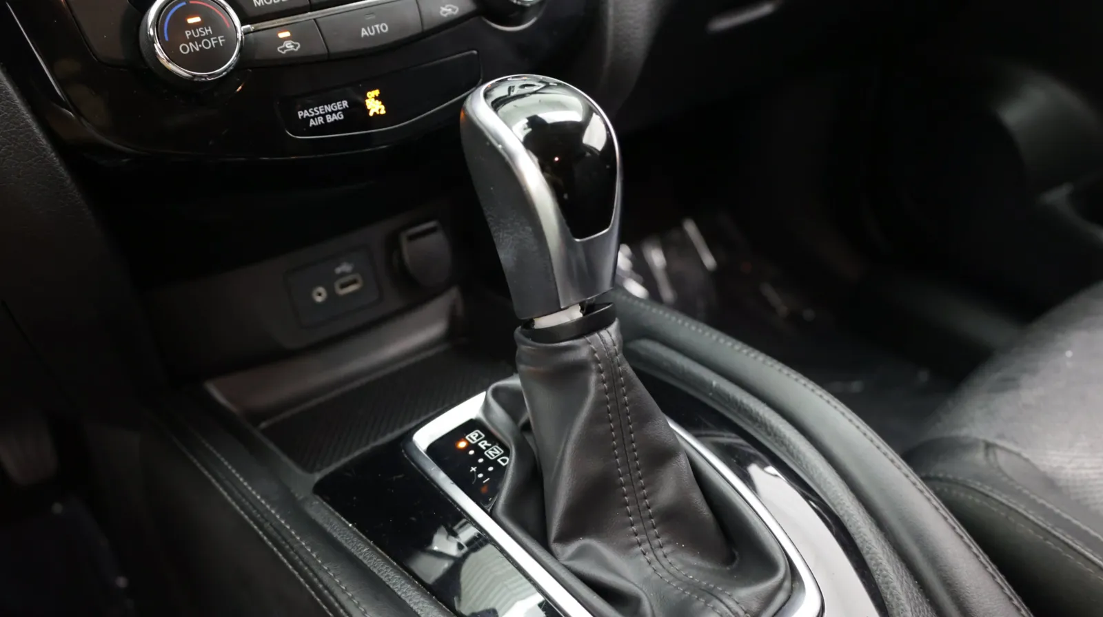 Nissan Rogue photo 17