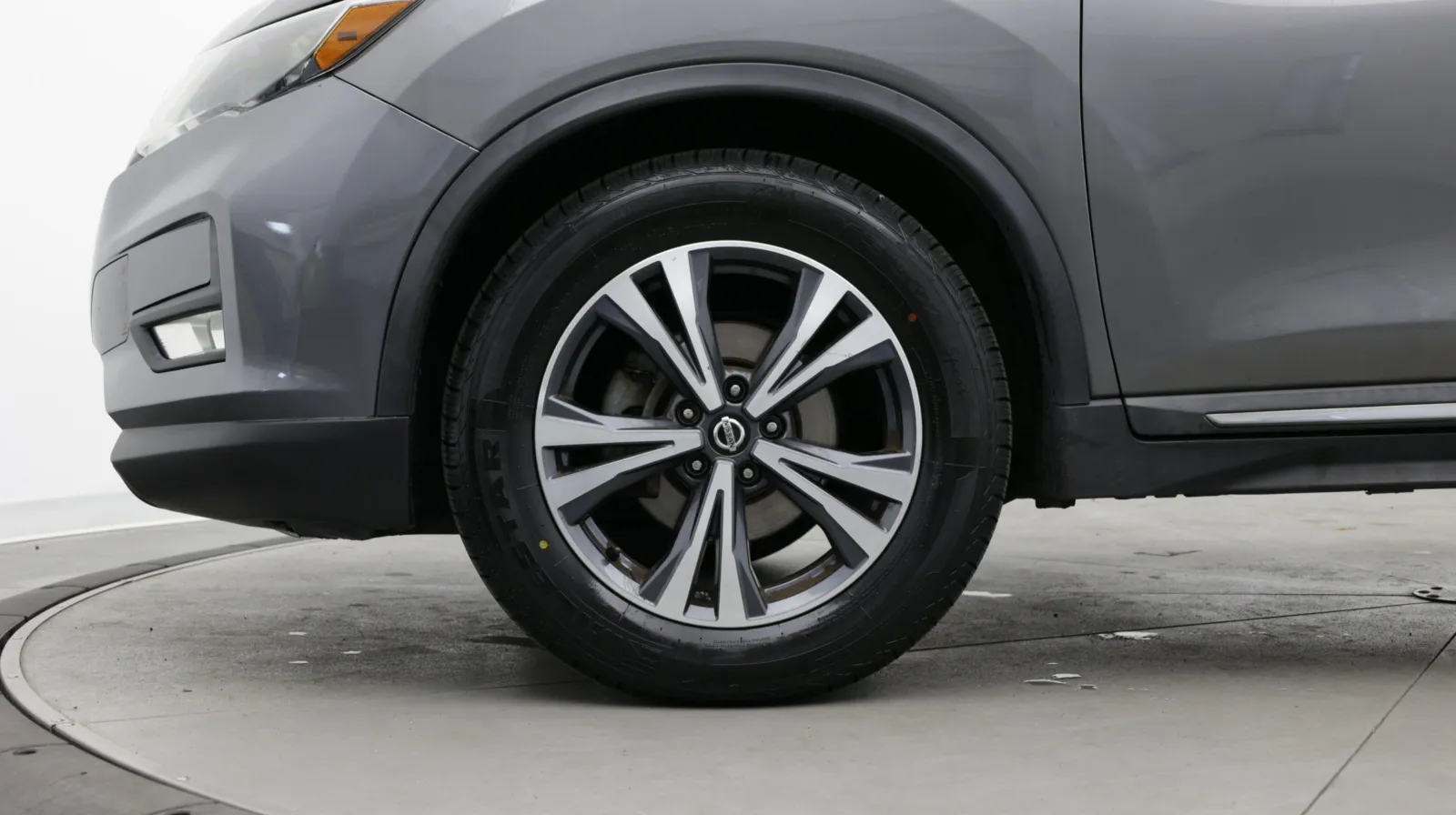 Nissan Rogue photo 8