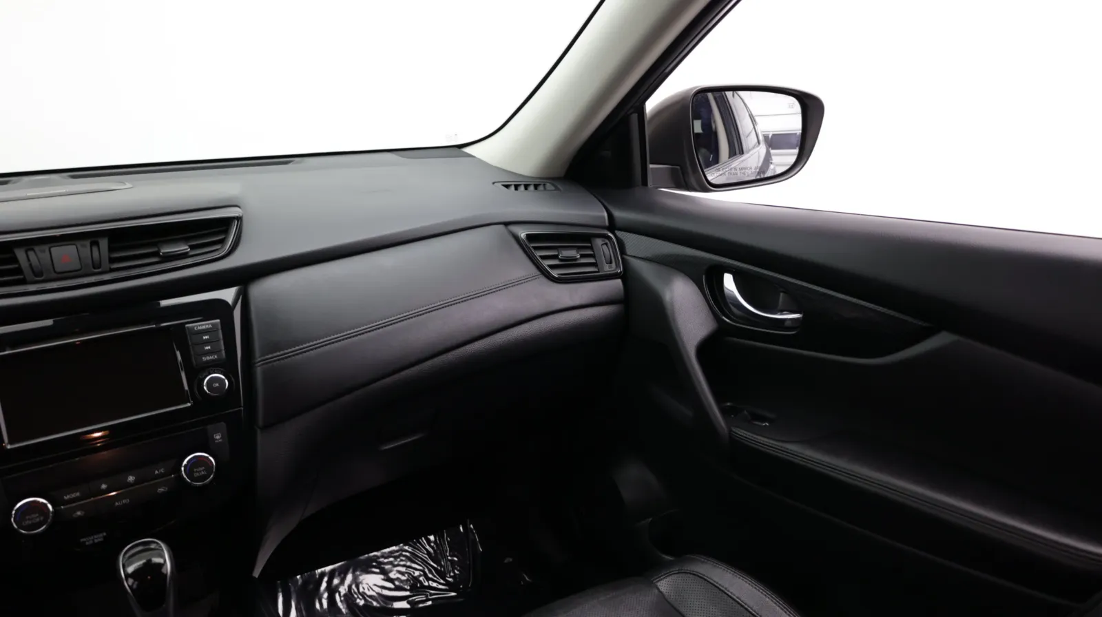 Nissan Rogue photo 30