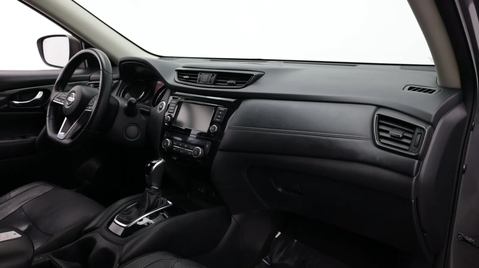 Nissan Rogue photo 38