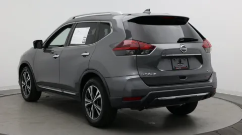 More photos of 2018 Nissan Rogue SL at Auto Boutique Florida, FL