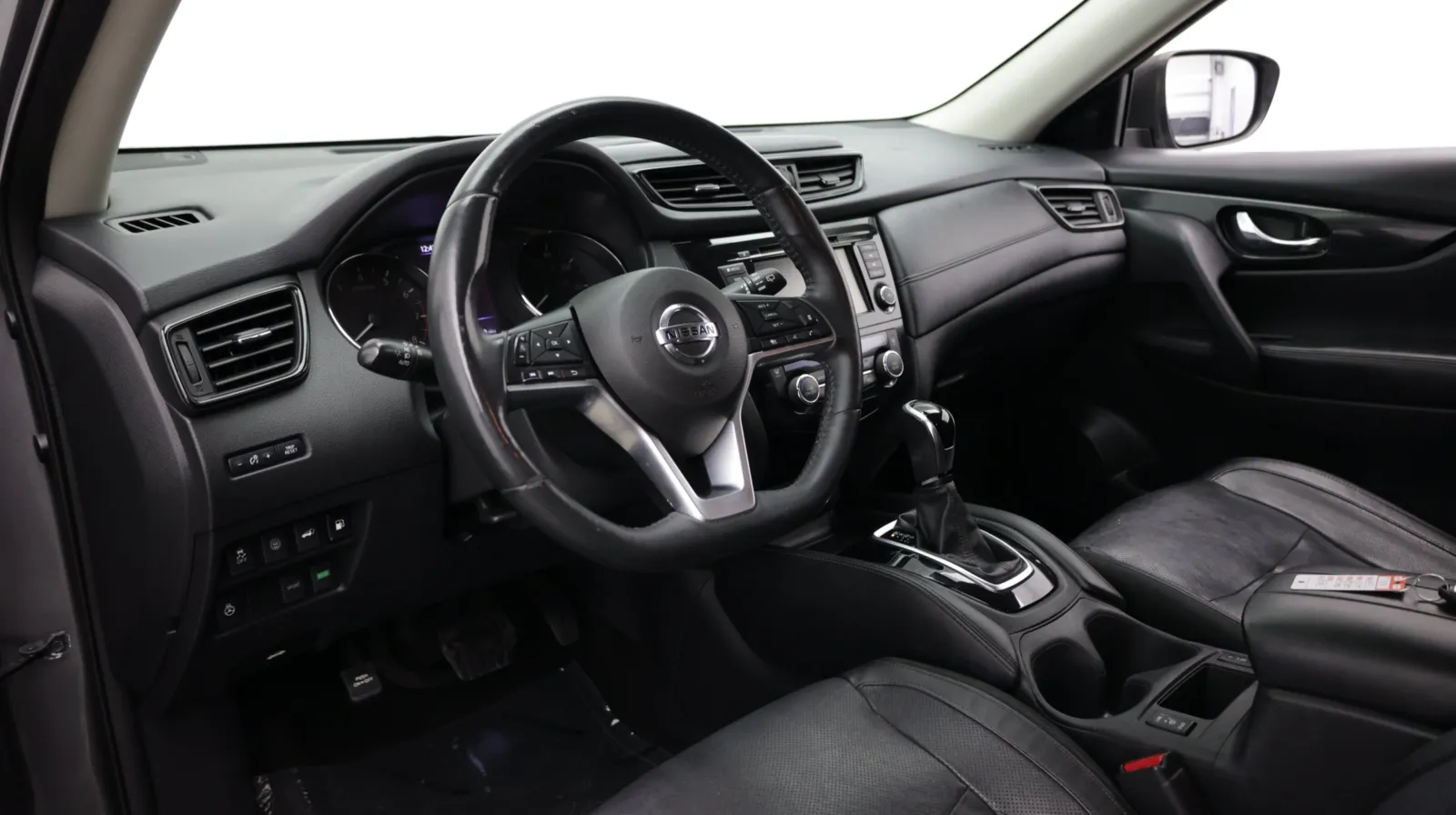 Nissan Rogue photo 11