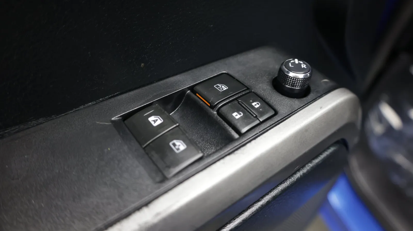 Toyota Tacoma photo 13