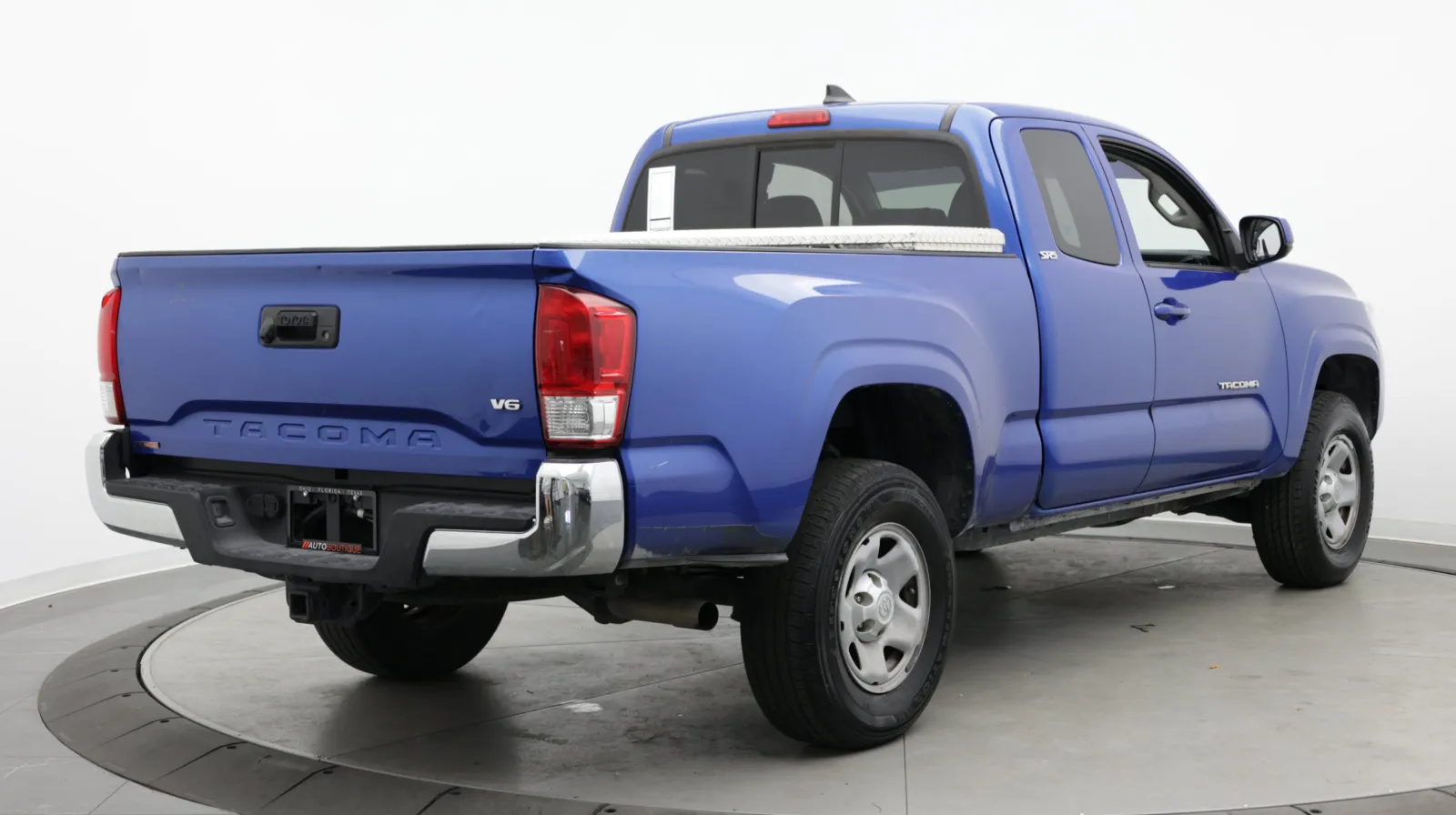 Toyota Tacoma photo 7