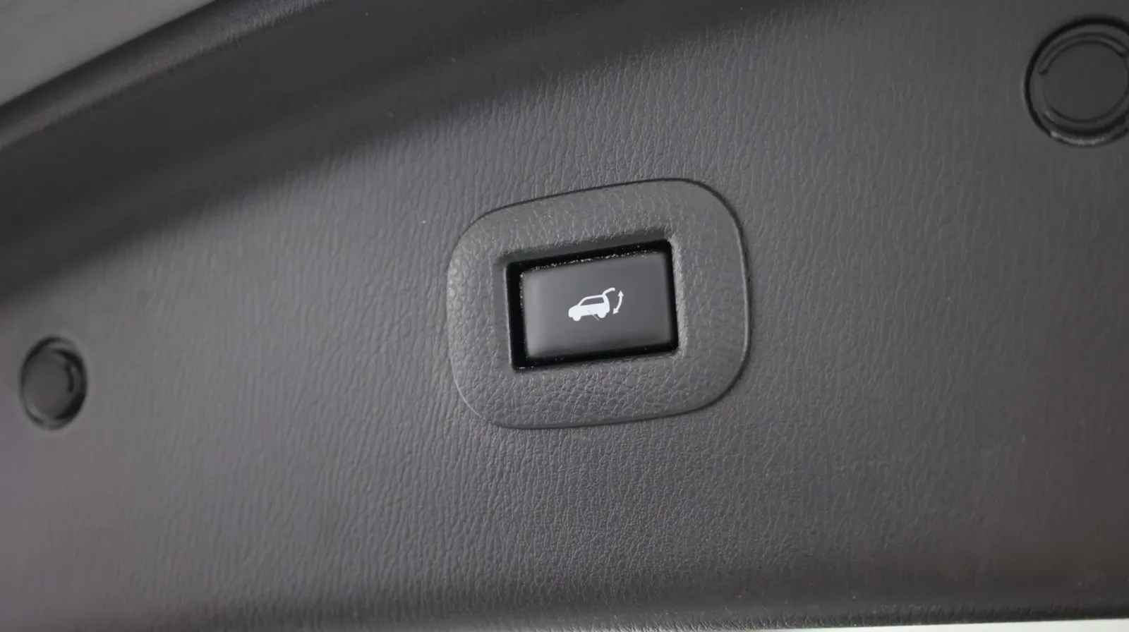 Infiniti QX80 photo 39