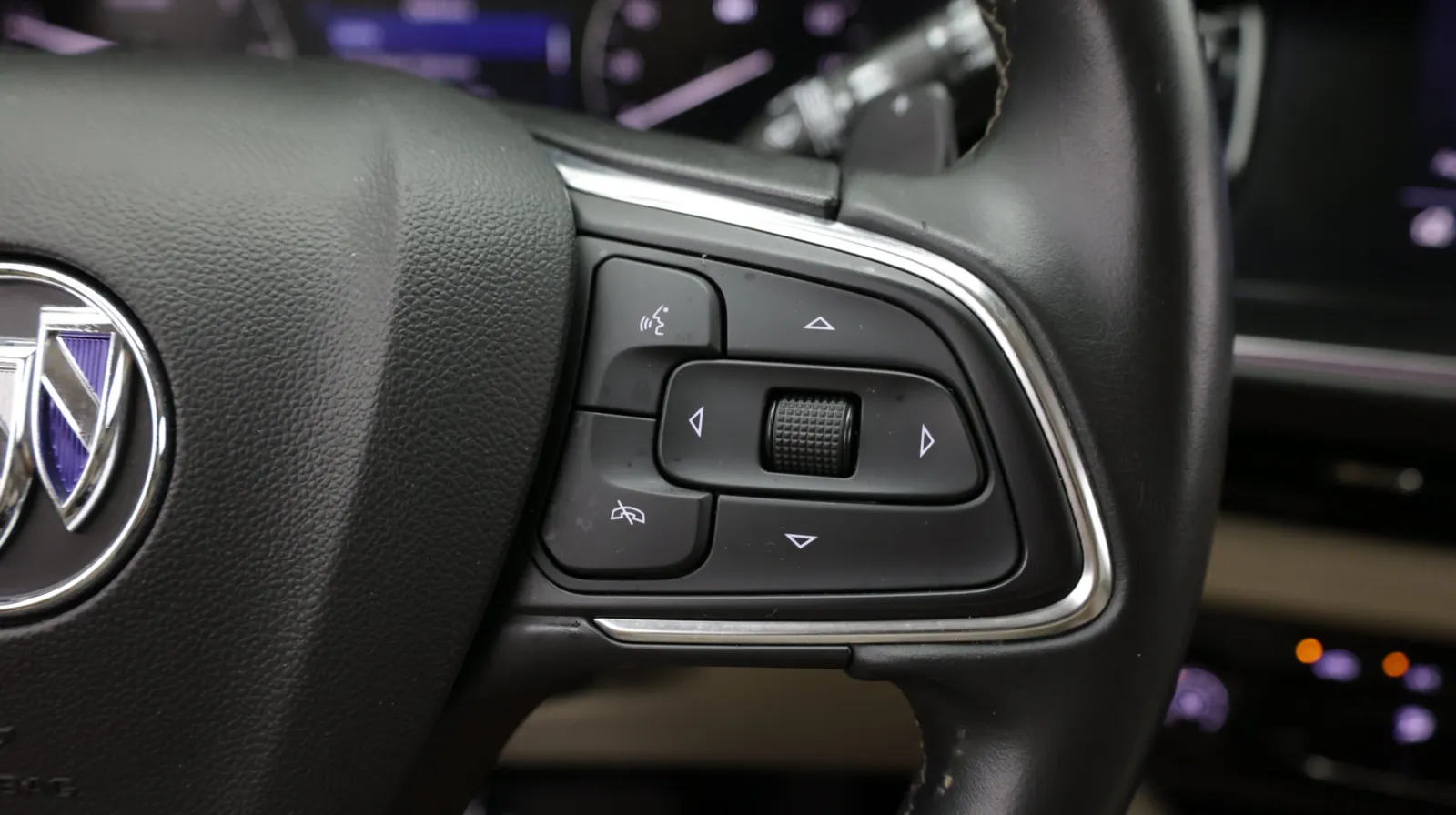 Buick Envision photo 24