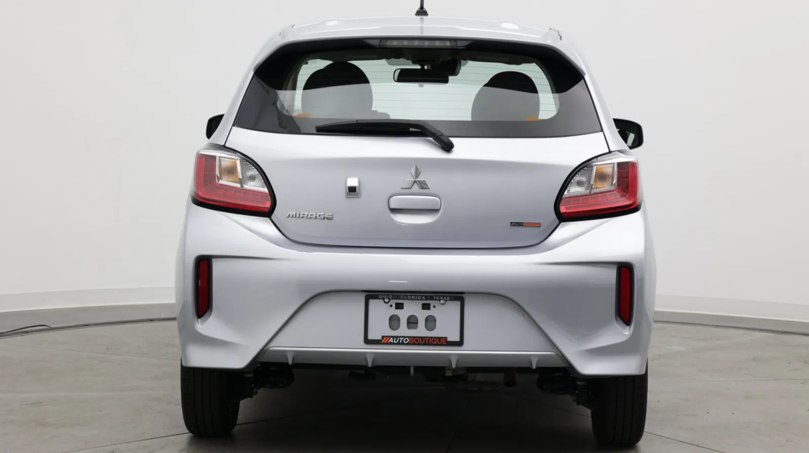 Mitsubishi Mirage photo 6