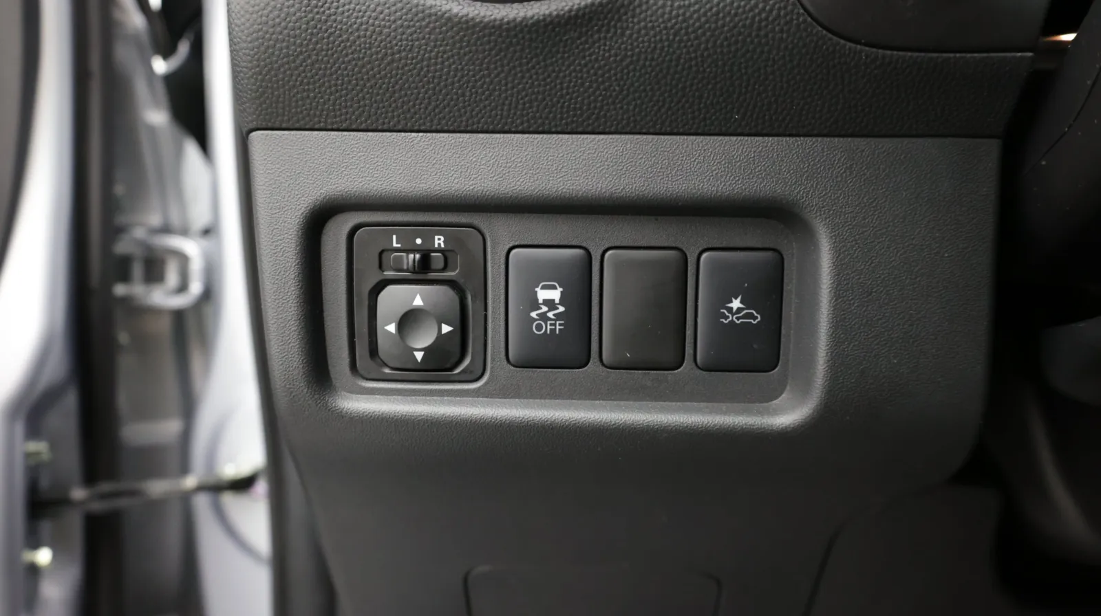 Mitsubishi Mirage photo 13
