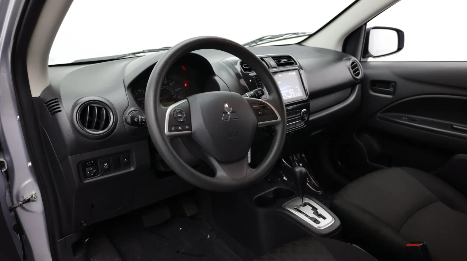 Mitsubishi Mirage photo 10