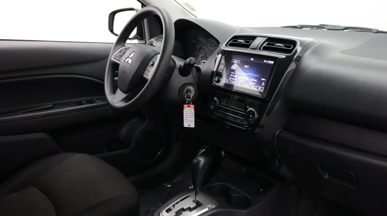 Mitsubishi Mirage photo 30
