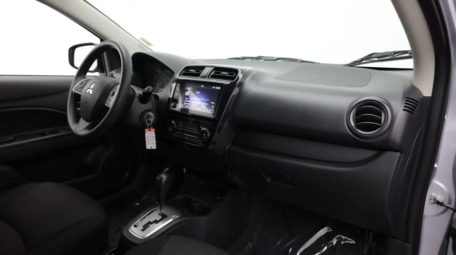 Mitsubishi Mirage photo 32