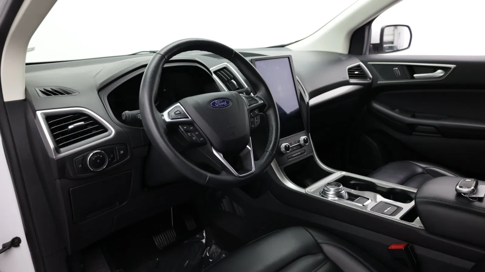 Ford Edge photo 11