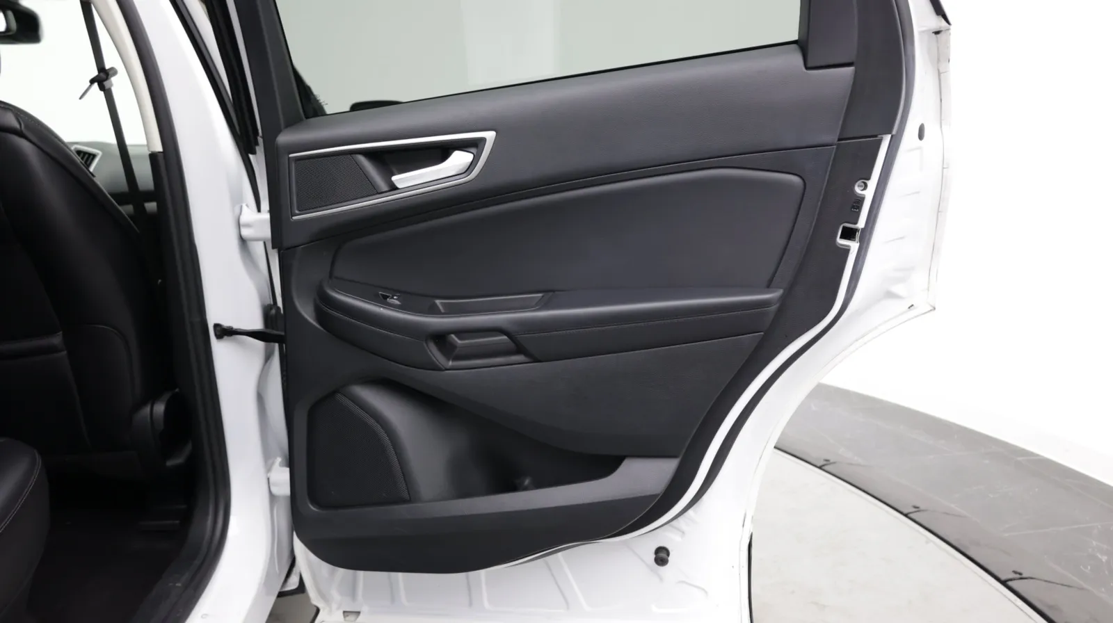 Ford Edge photo 32