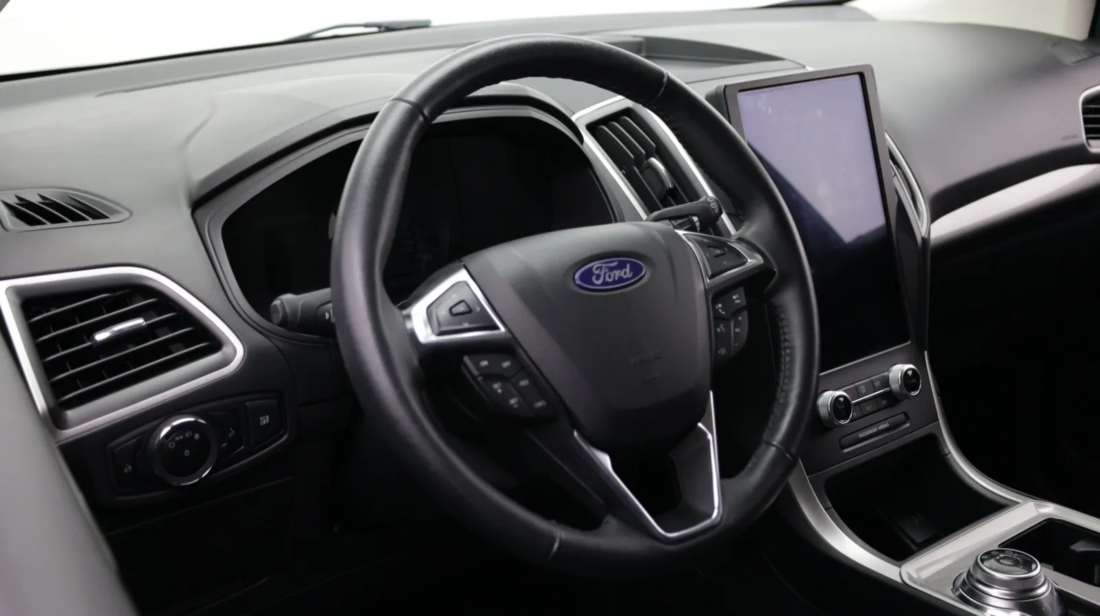 Ford Edge photo 9
