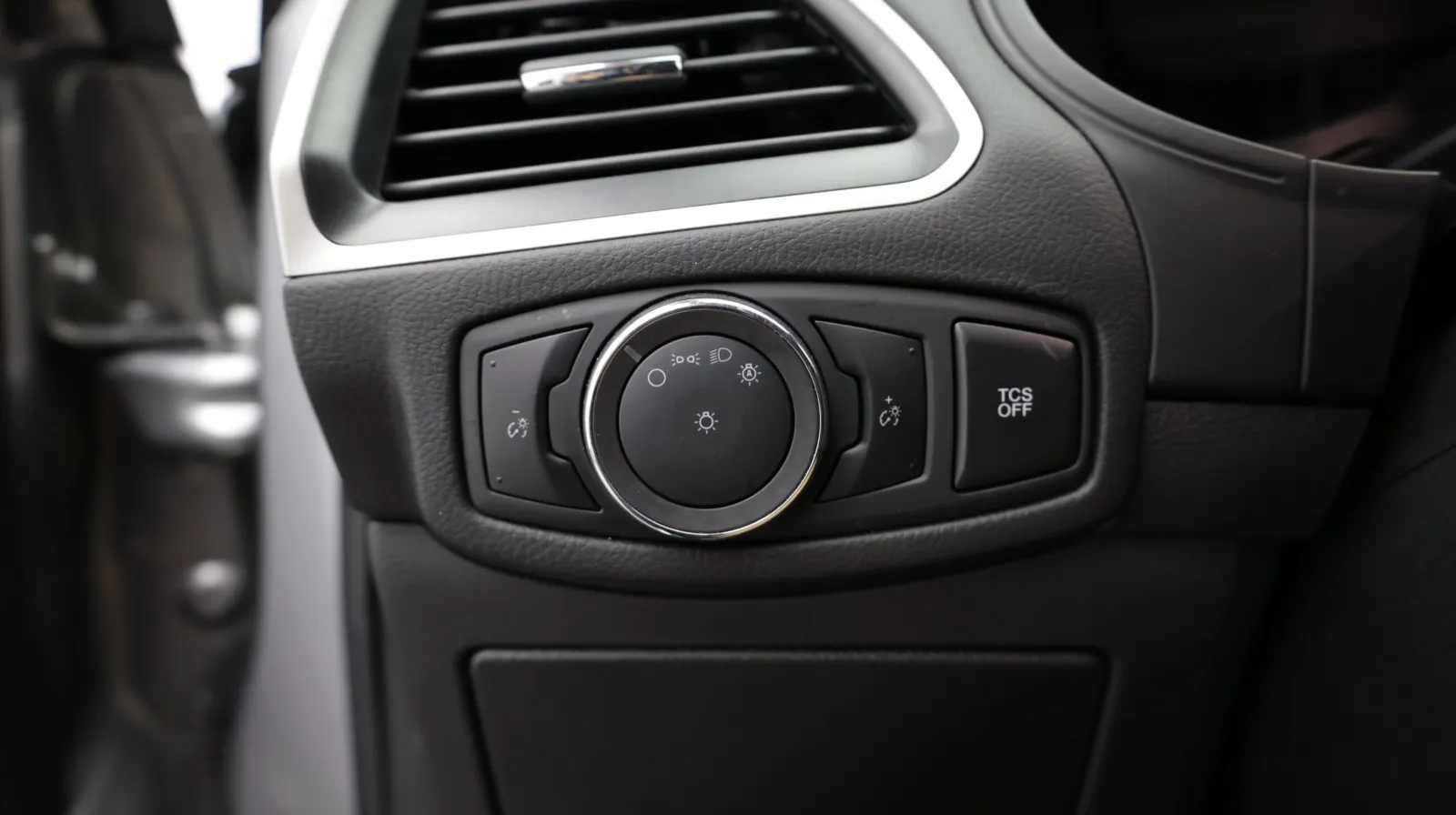Ford Edge photo 17