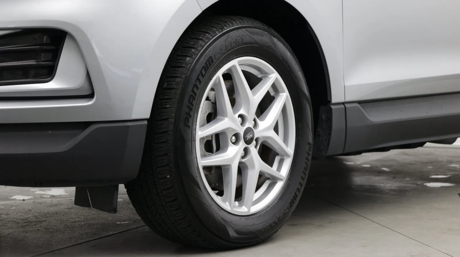 Ford Edge photo 8