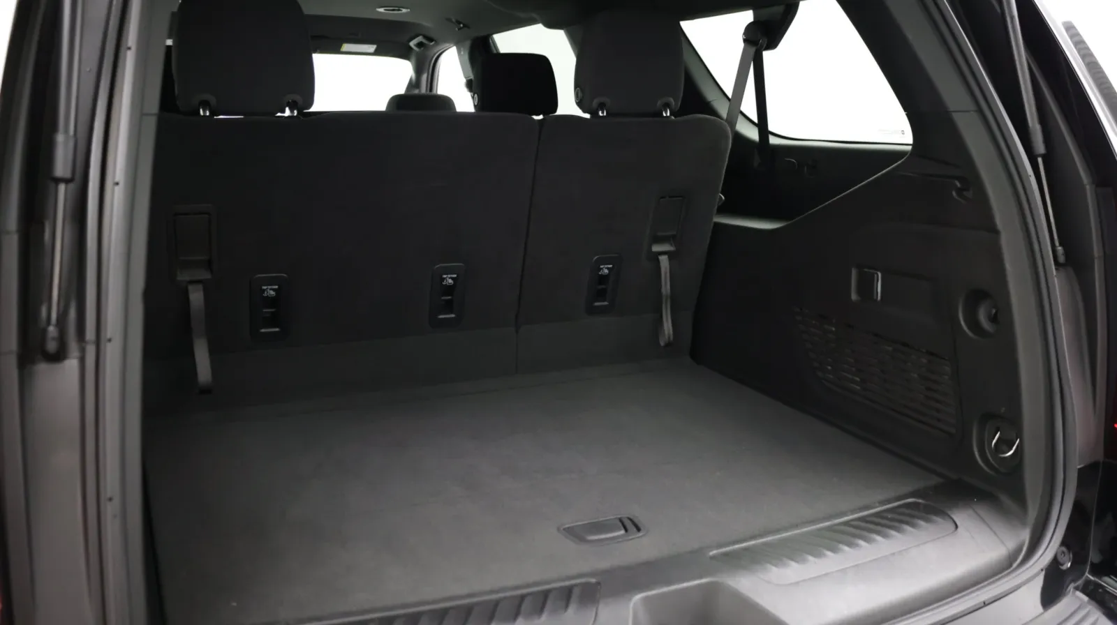 GMC Yukon XL photo 32