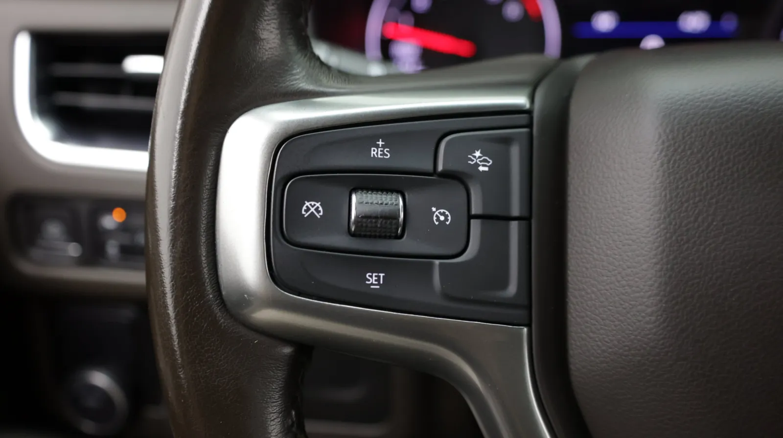Chevrolet Tahoe photo 20
