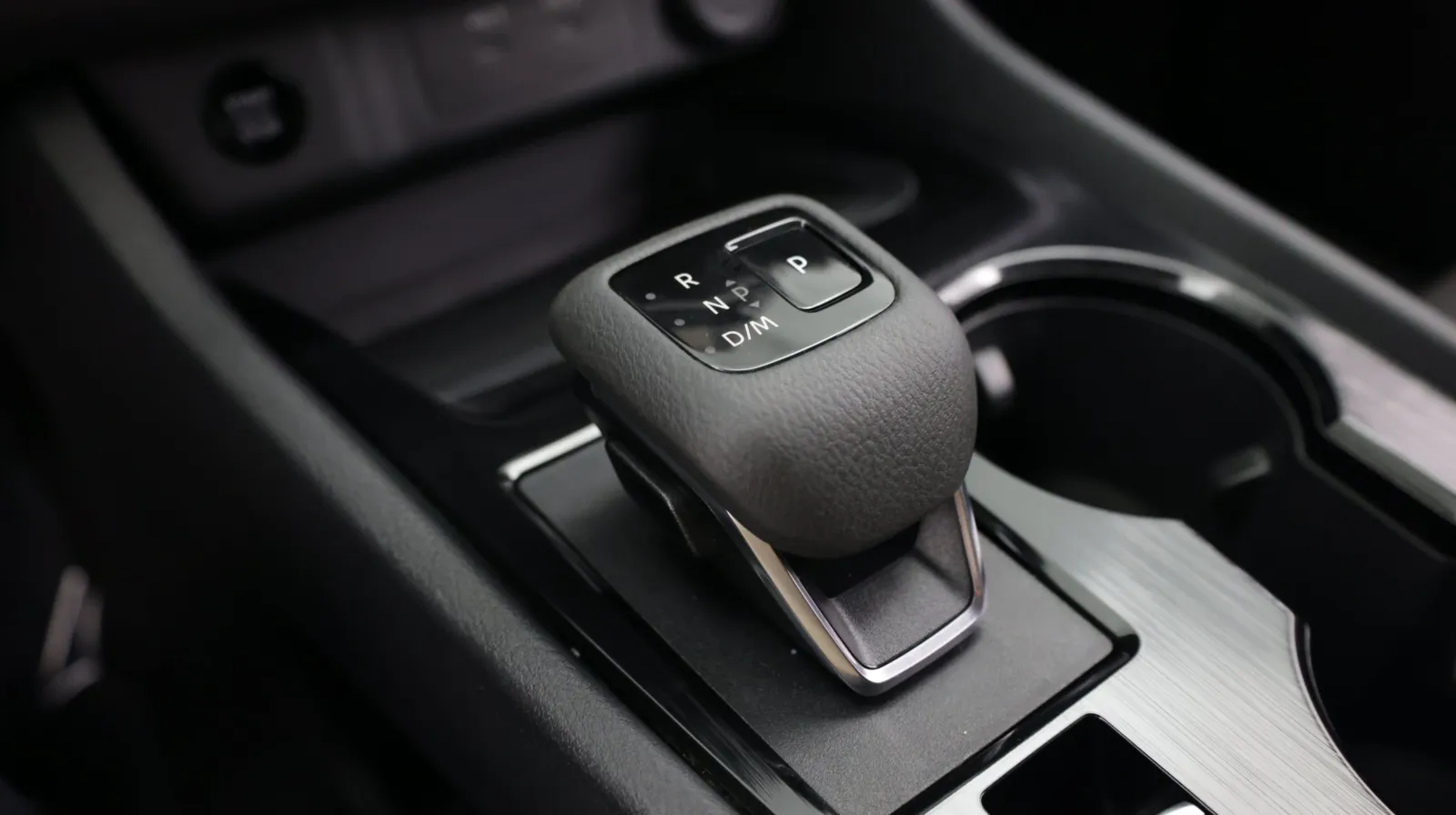 Nissan Rogue photo 16