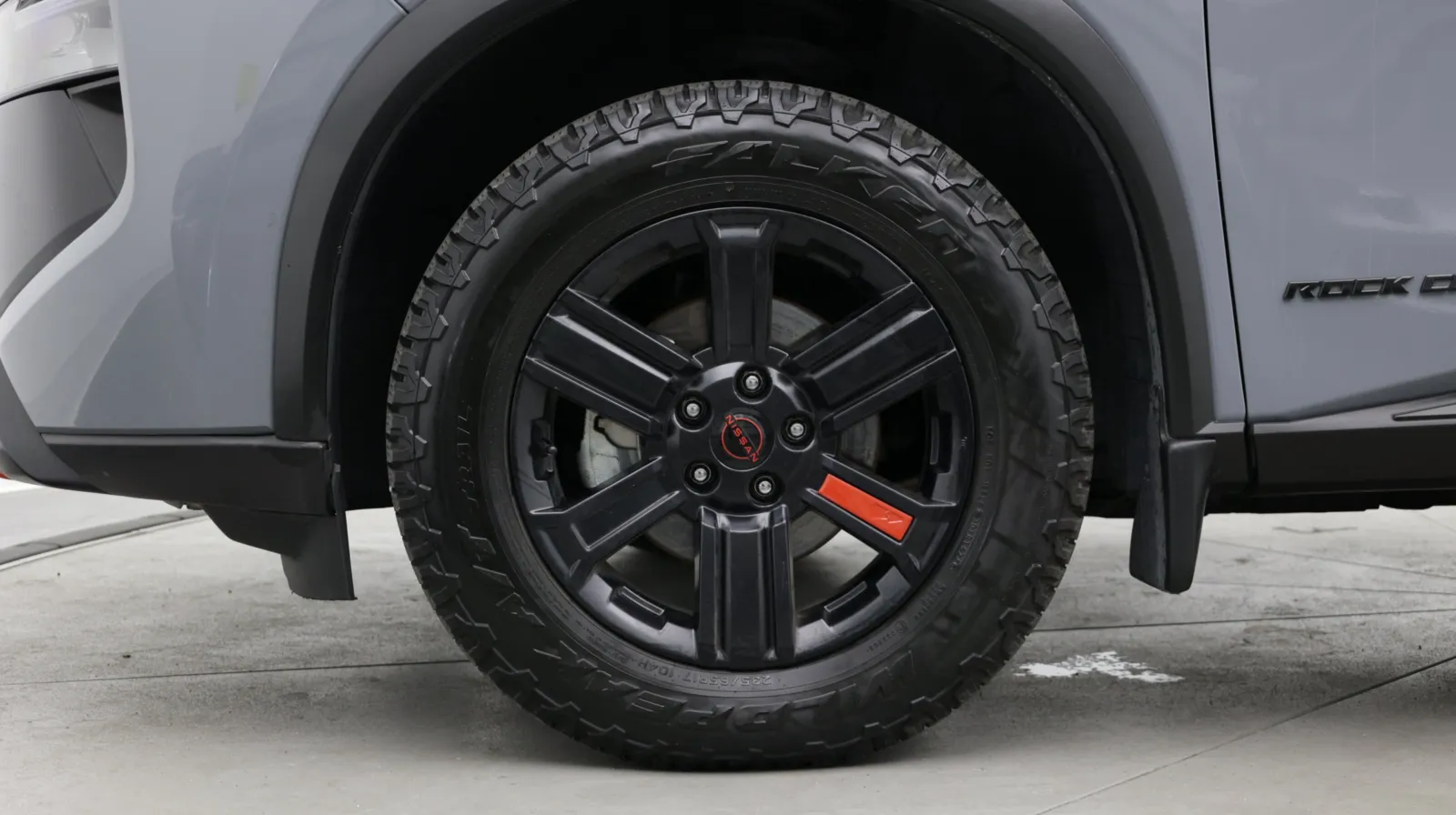 Nissan Rogue photo 8