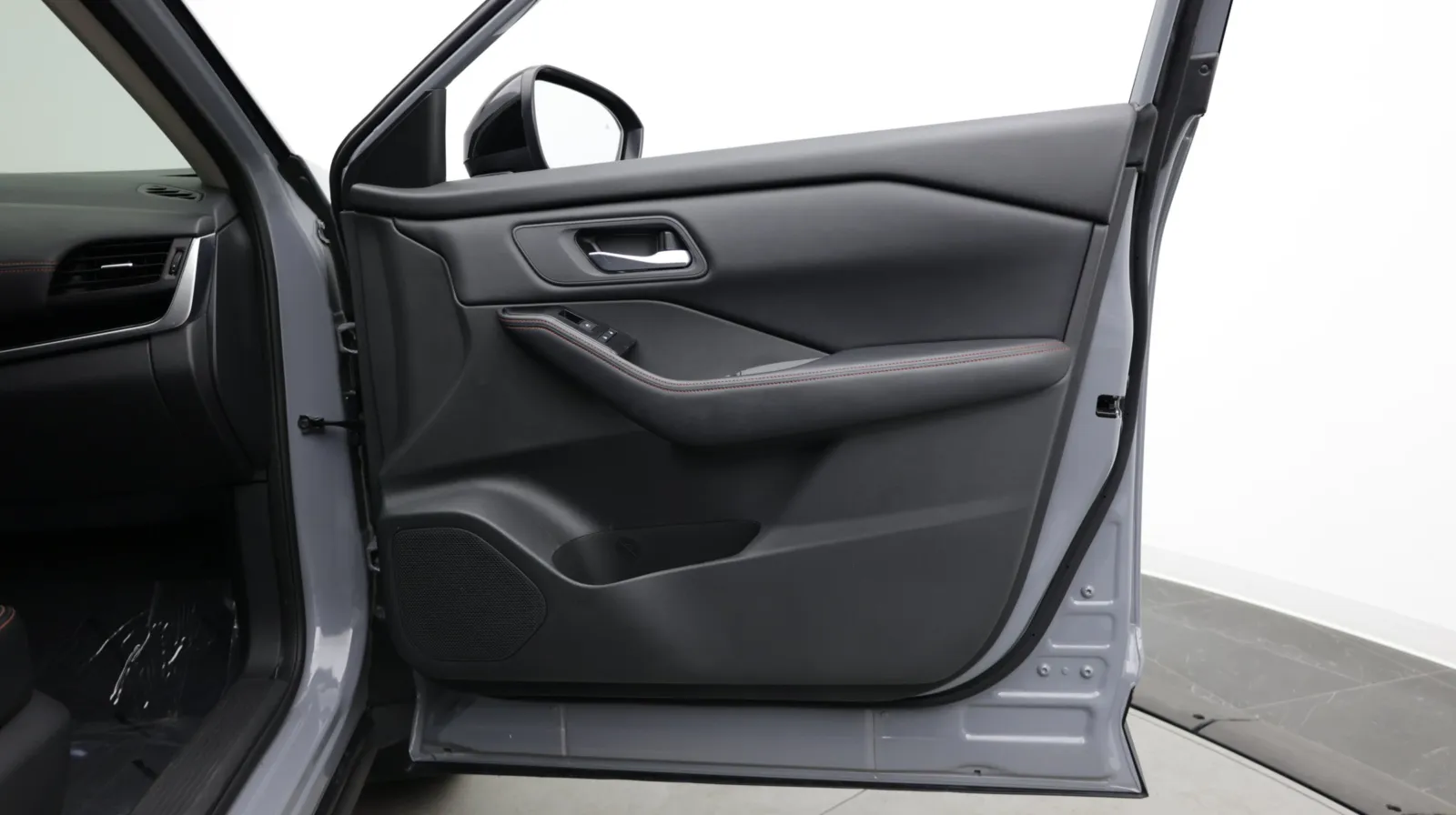 Nissan Rogue photo 39
