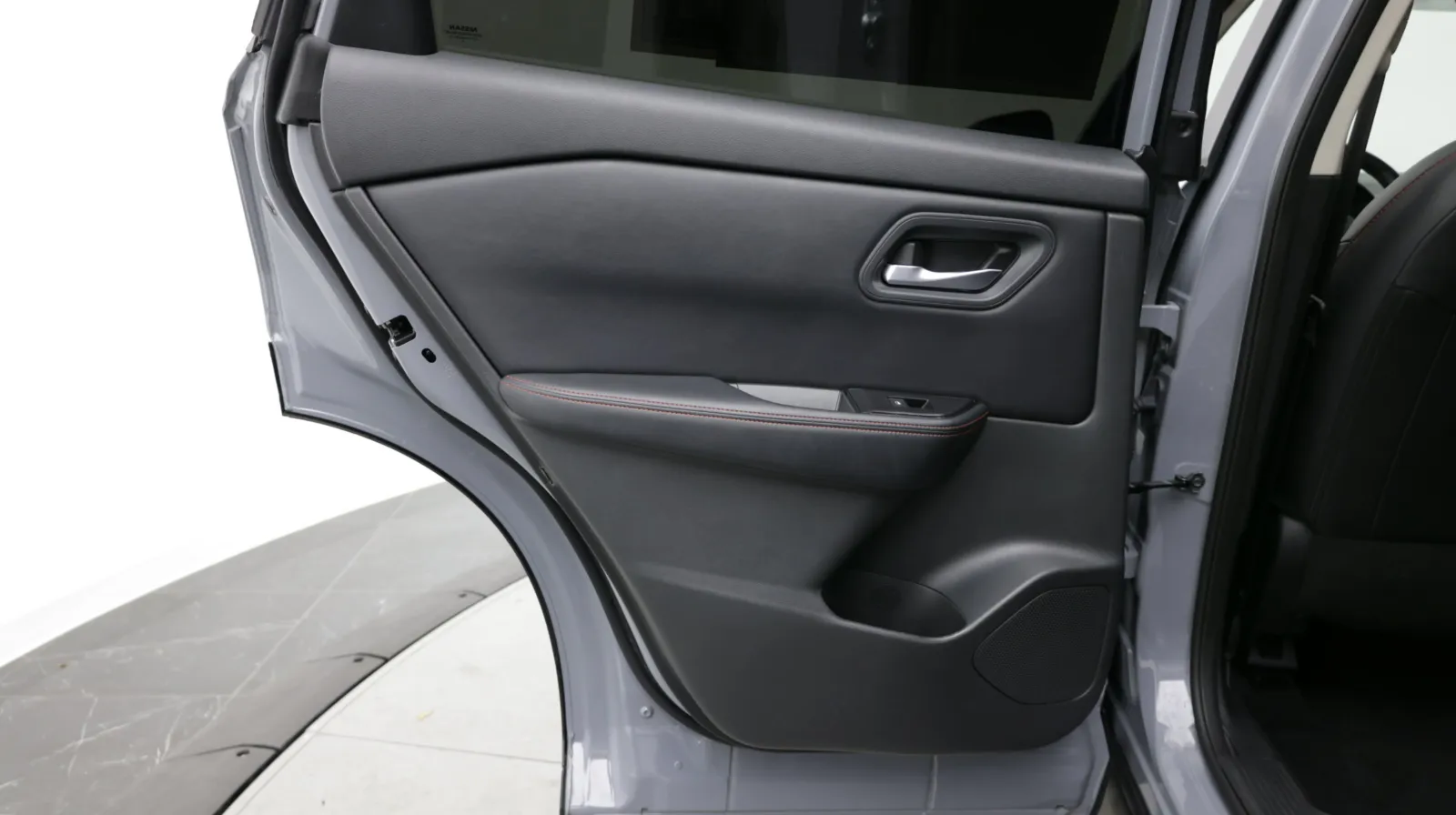 Nissan Rogue photo 28