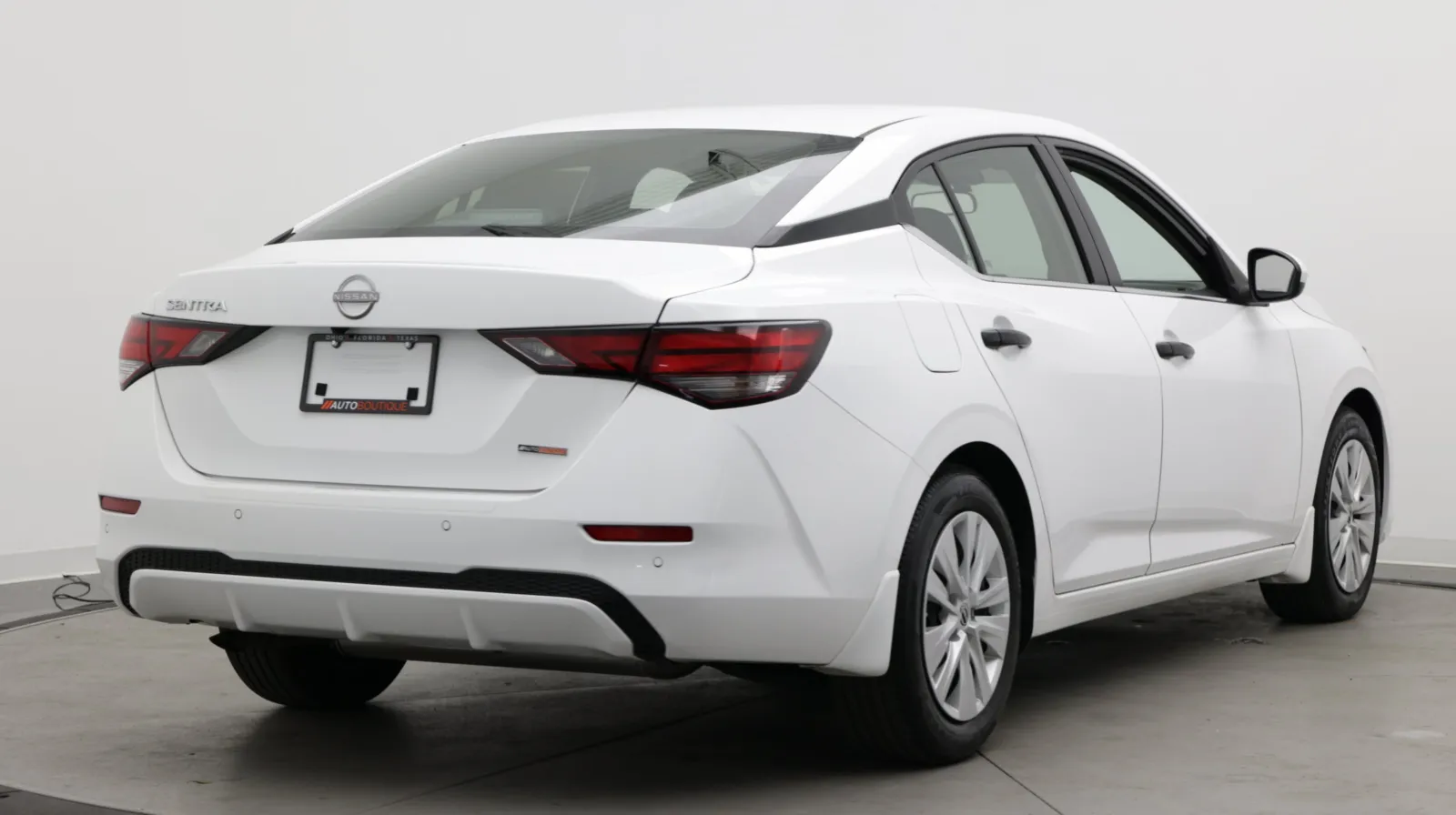Nissan Sentra photo 7