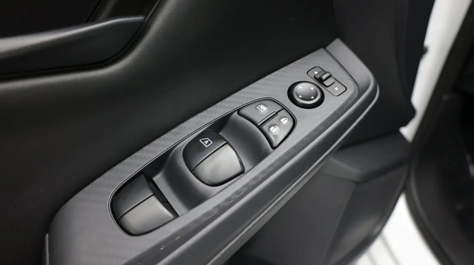 Nissan Sentra photo 12