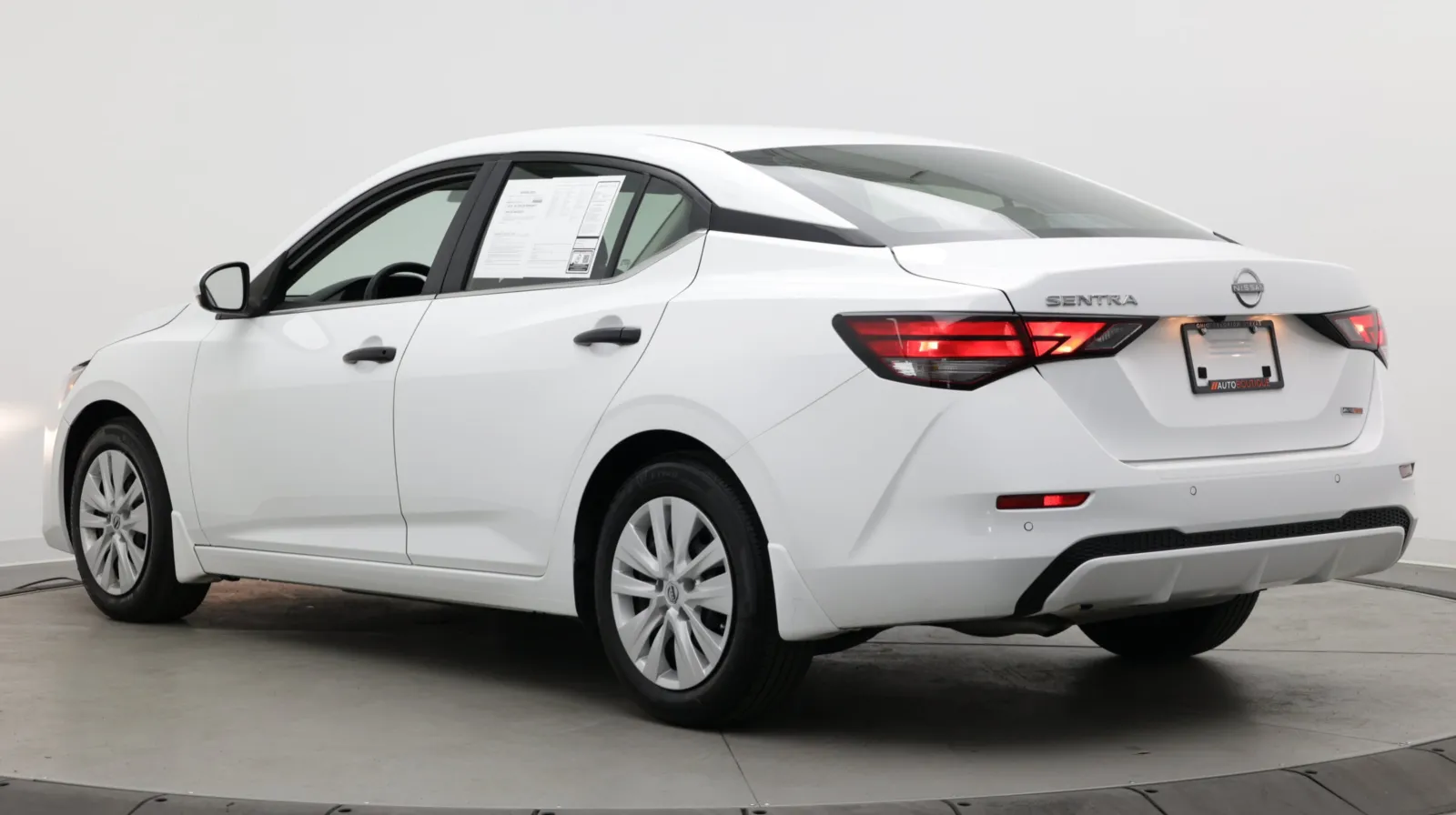 Nissan Sentra photo 5