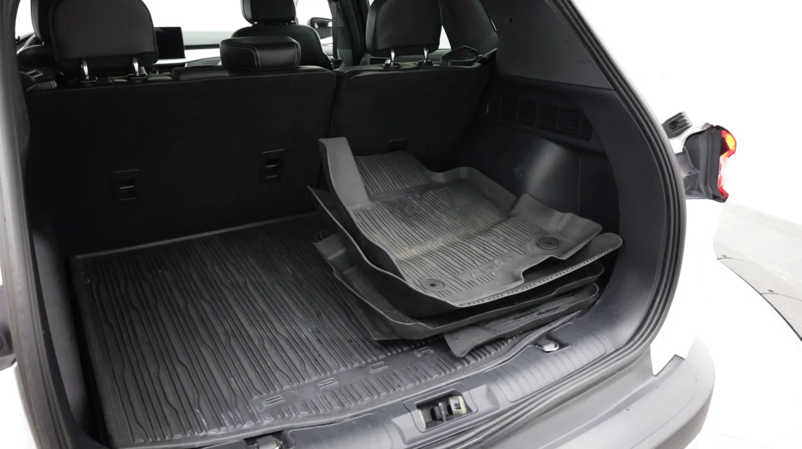 Ford Escape photo 33