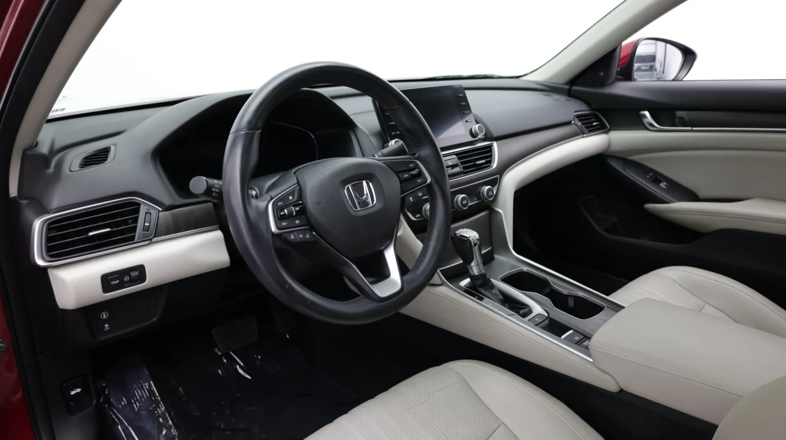 Honda Accord photo 12