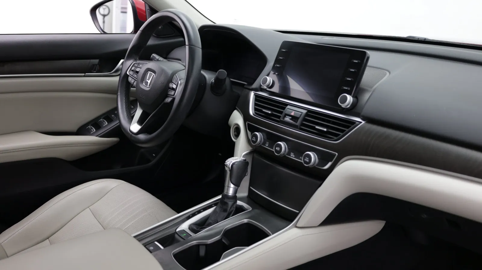 Honda Accord photo 36