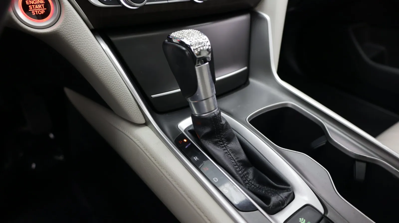 Honda Accord photo 18