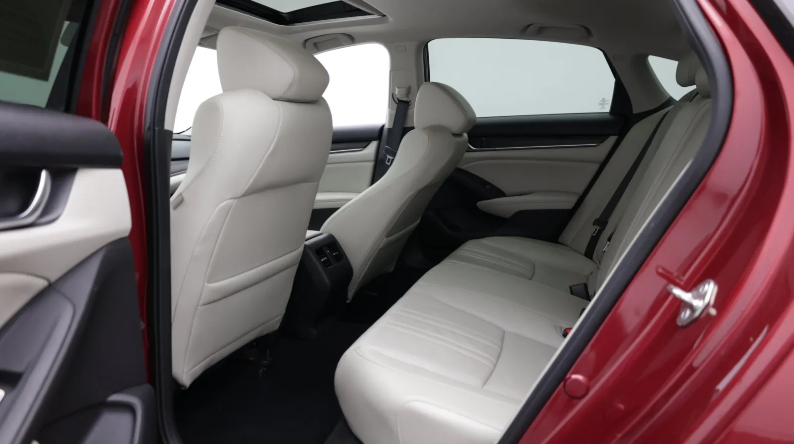 Honda Accord photo 26