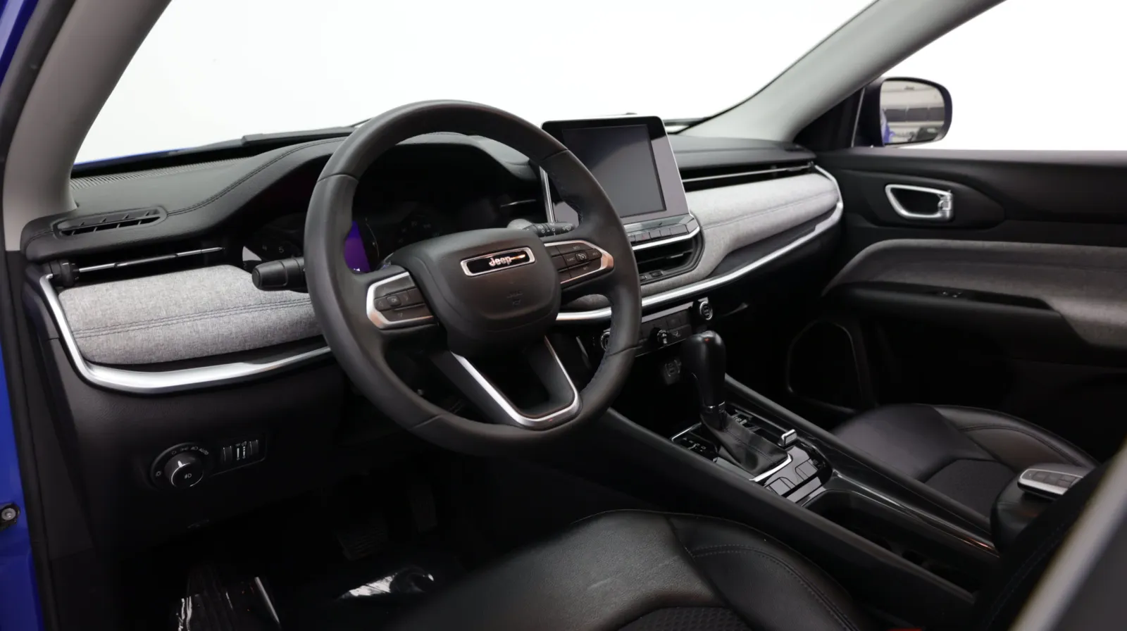Jeep Compass photo 12