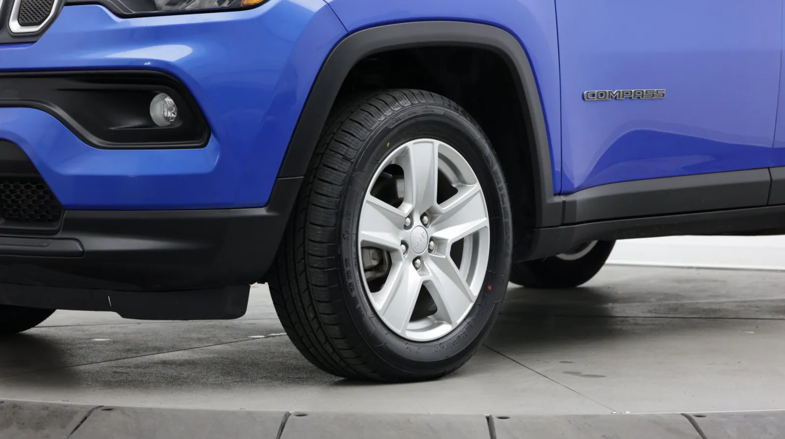 Jeep Compass photo 8