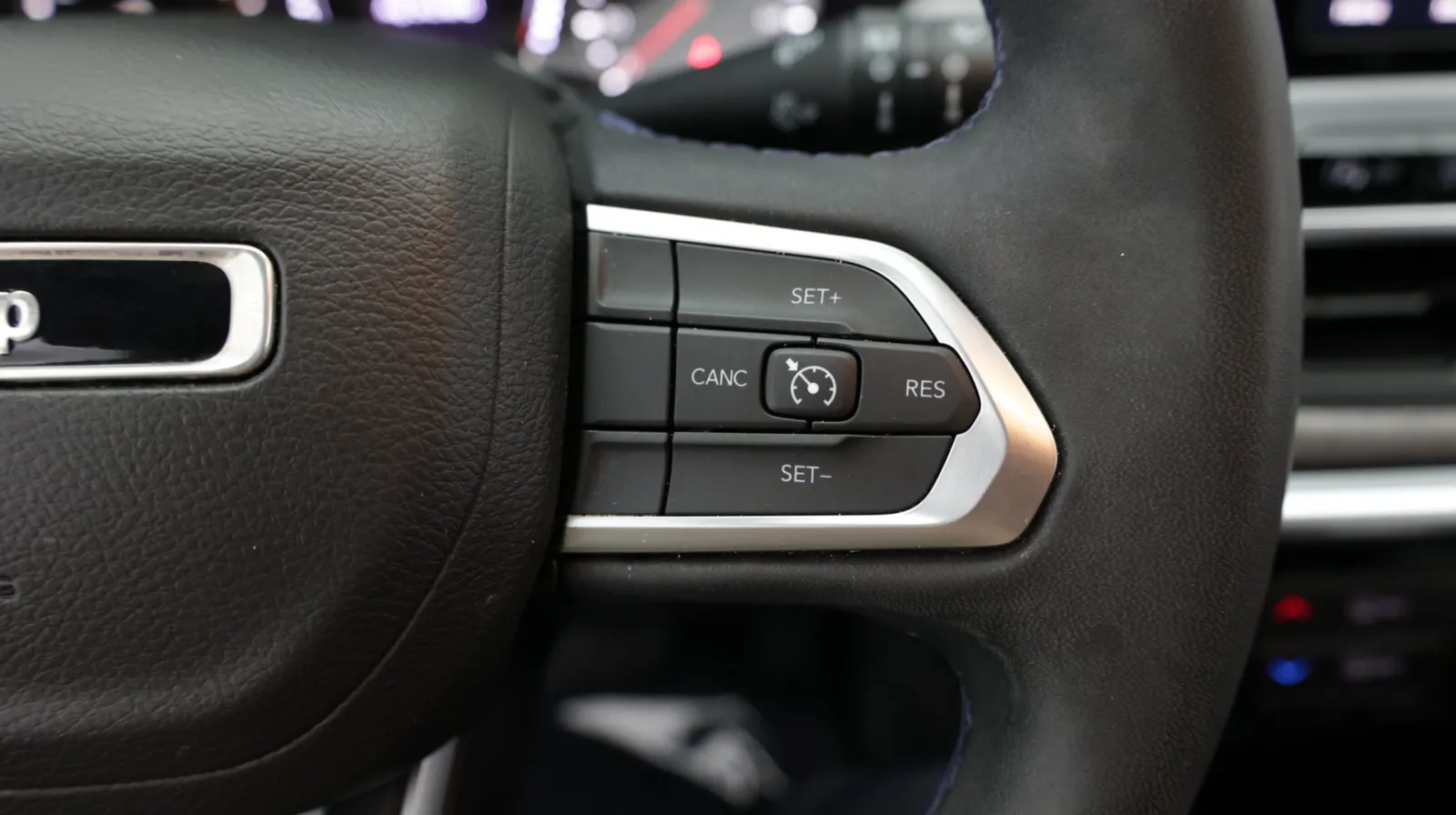 Jeep Compass photo 23