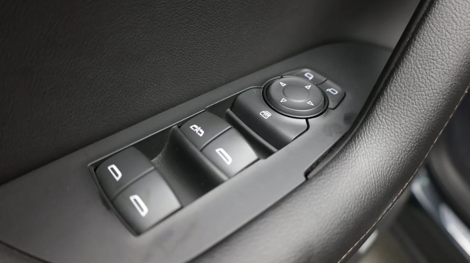Chevrolet Blazer photo 14