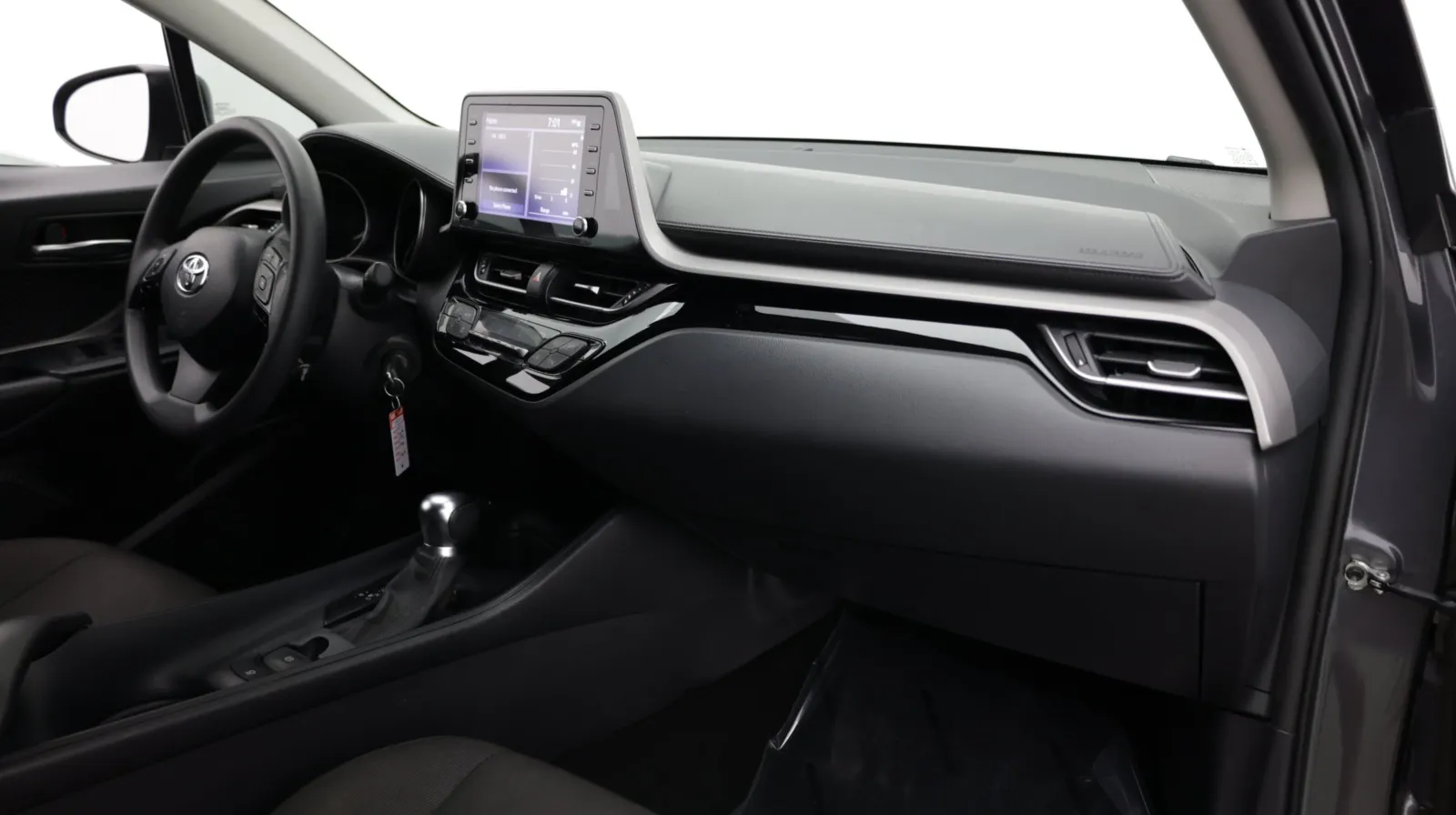 Toyota C-HR photo 32