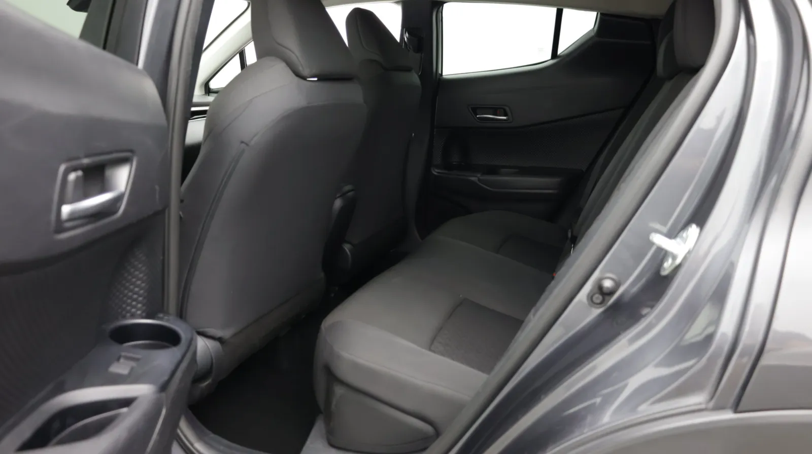 Toyota C-HR photo 20