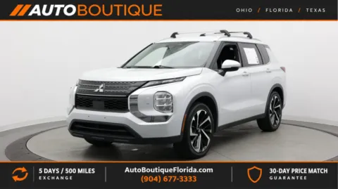 White 2022 Mitsubishi Outlander ES for sale in Jacksonville, FL